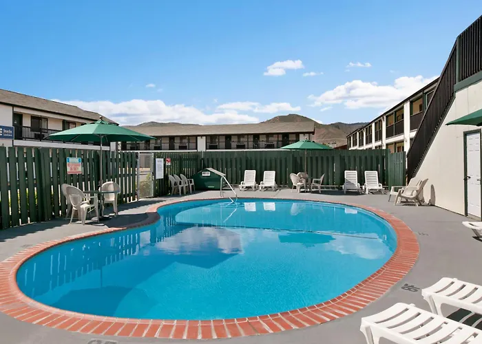 Travelodge By Wyndham Wenatchee